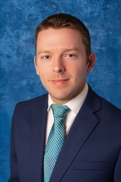 Jared LeClaire_New Professional Headshot of Jared LeClaire of Partners Bank