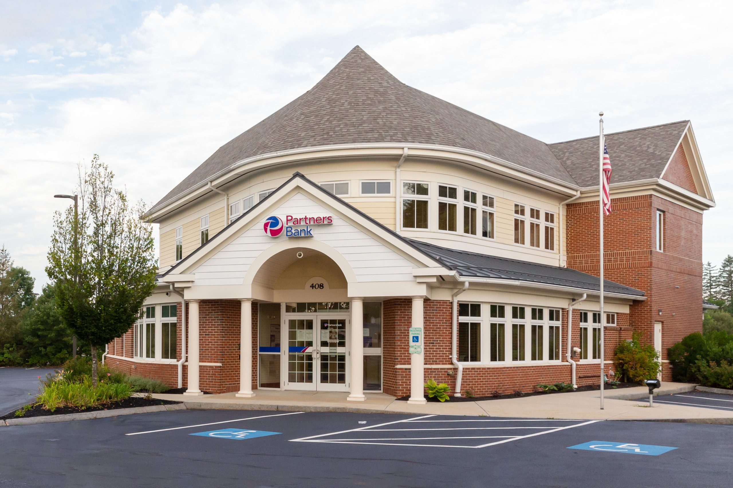 Locations & Hours Partners Bank